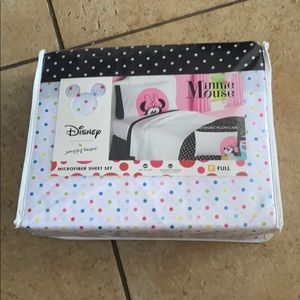 Minnie Mouse 4 piece full size sheet sets